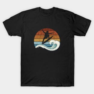 Retro Sunset Surfer Kick Out Aerial Surfing T-Shirt